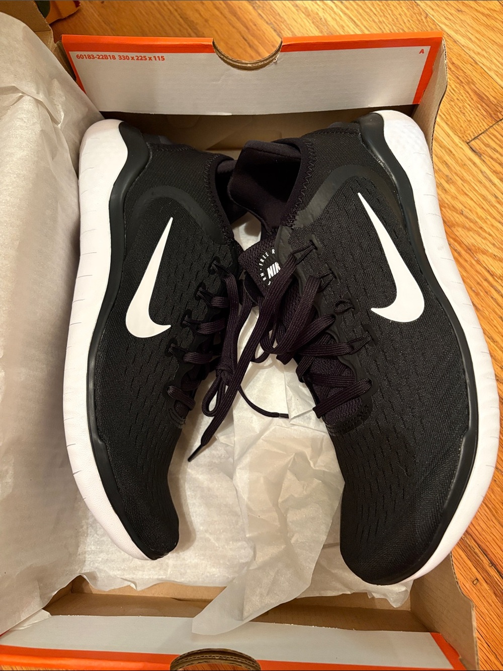 Nike Orange and White WMNS Free RN 2018 Box Label - Size 11